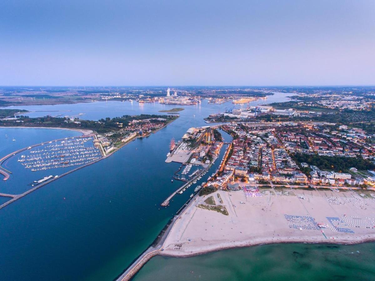 Lotsenhaus/Ostseetoern Росток Екстер'єр фото