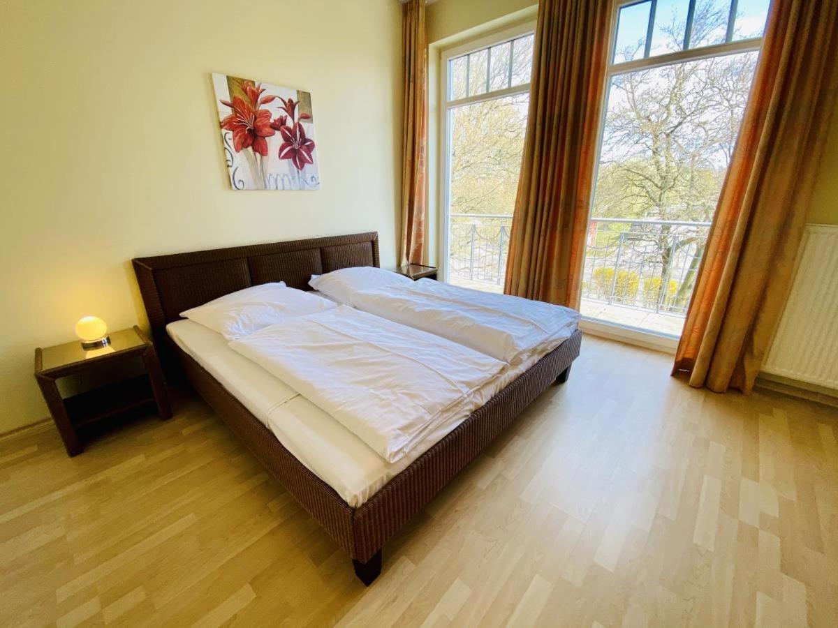 Lotsenhaus/Ostseetoern Росток Екстер'єр фото